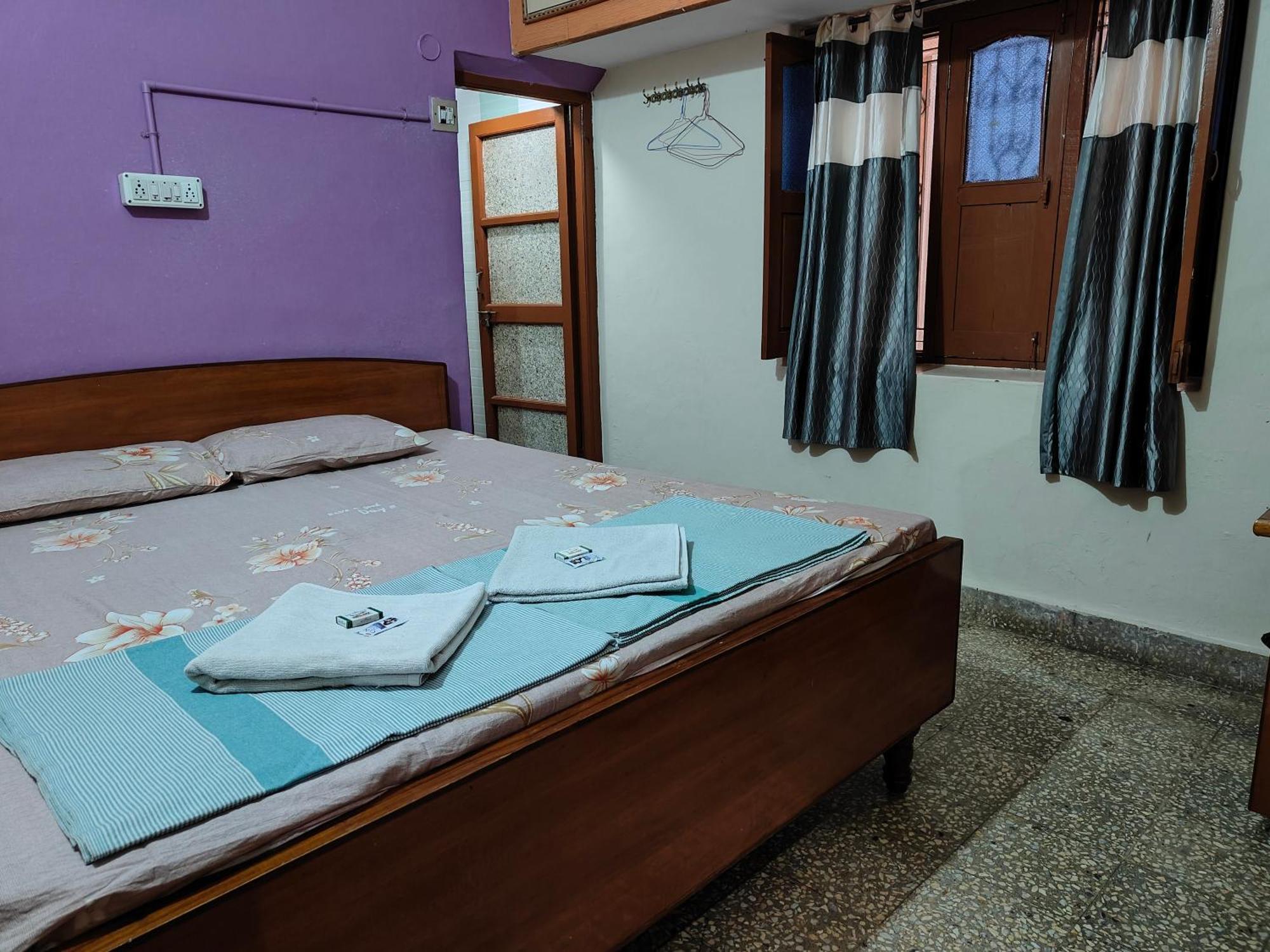 Rocky Guesthouse Hampi Esterno foto